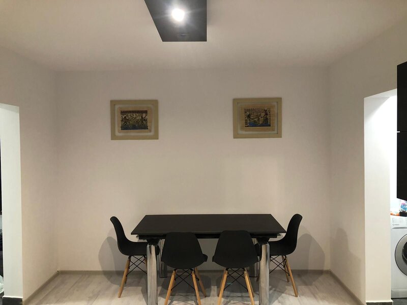 Drumul Taberei vis a vis Auchan bloc BRD